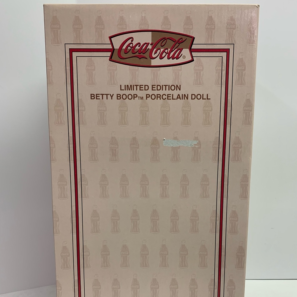 Rare Limited 2001 Betty Boop Coca Cola Porcelian 16" Doll "Coca Cola Co-Ed.  IOB